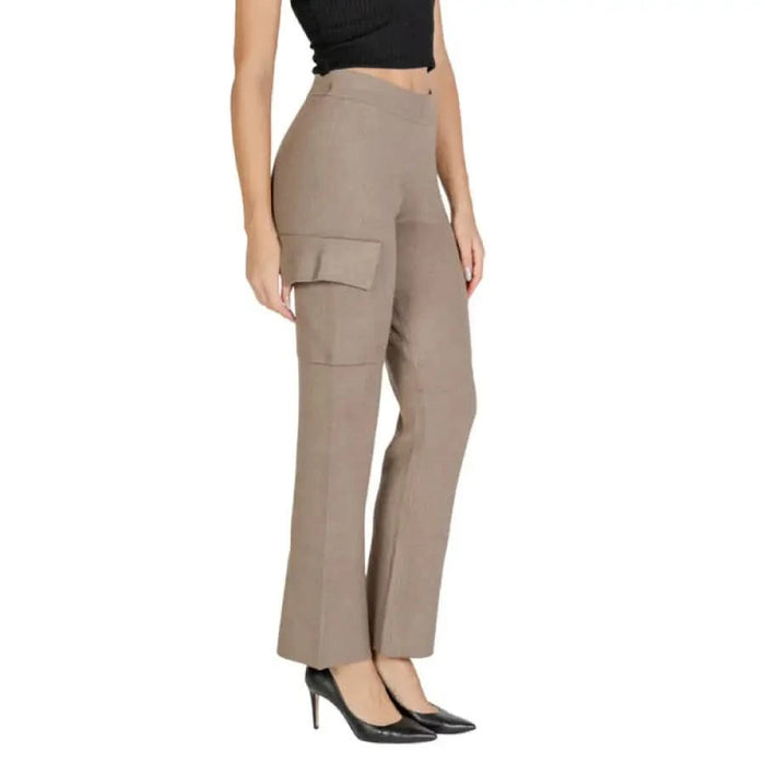 Beige cargo-style dress pants with flared legs and side pockets from Vila Clothes