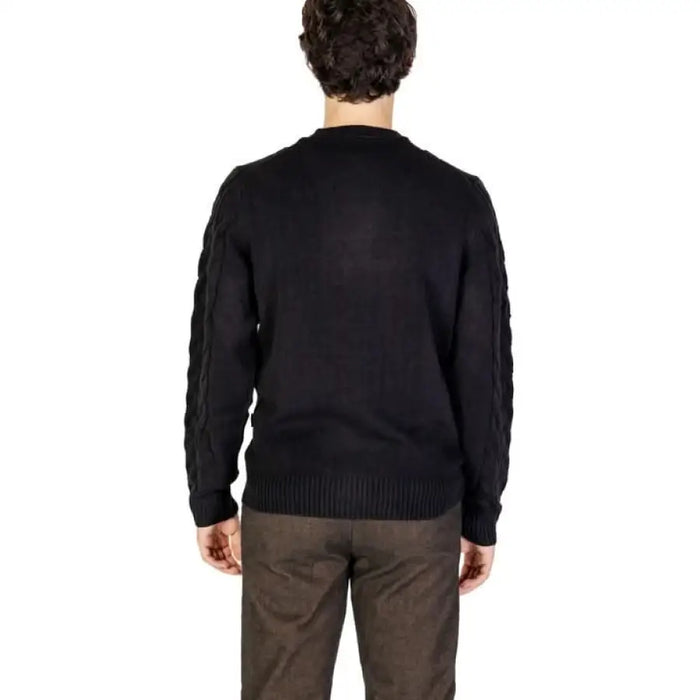 Black cable-knit sweater with ribbed trim from Hamaki-ho Men Knitwear collection