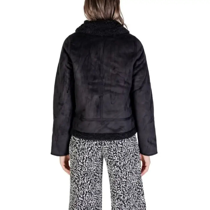 Black faux fur jacket with long sleeves and collar from Street One Women’s collection