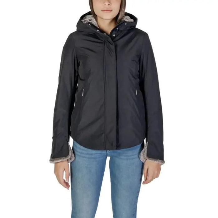 Black hooded winter jacket with gray fleece lining from Suns Women Jacket collection