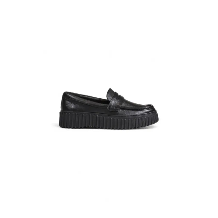Black leather platform loafer with thick ribbed sole, Clarks Women Moccassin