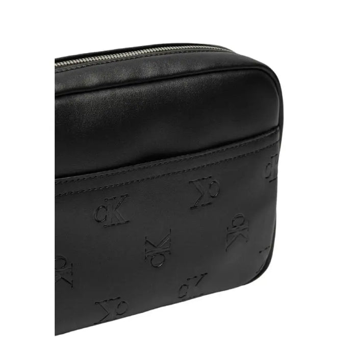 Black leather wallet with embossed pattern detail in Calvin Klein Black Shopper Bag for Men