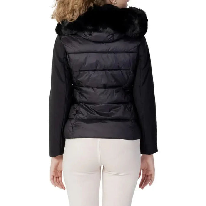 Gaudì Jeans Women Jacket: Black puffer jacket with fur-trimmed hood, back view