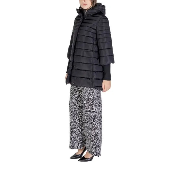 Black quilted puffer coat with hood and three-quarter sleeves by Sandro Ferrone