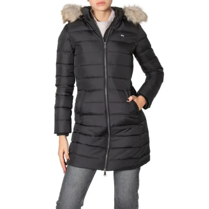 Black quilted winter coat with fur-trimmed hood and zipper by Tommy Hilfiger Jeans women’s line