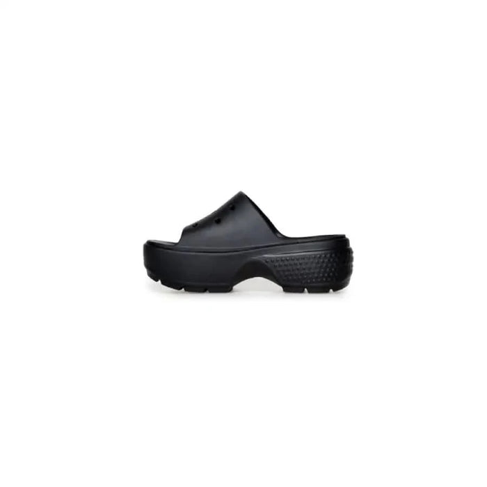 Black rubber clog with thick textured sole, Crocs Women Slippers