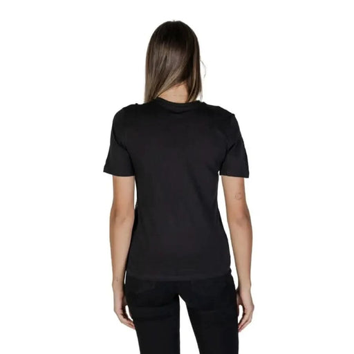 Black short-sleeved t-shirt back view from Only Women Undershirt collection