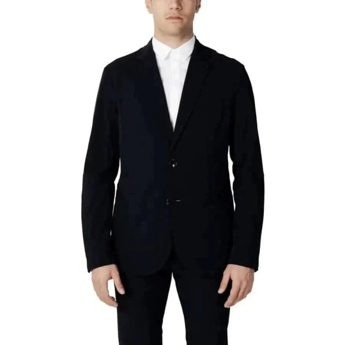 Black suit jacket over white dress shirt from Armani Exchange Men Blazer