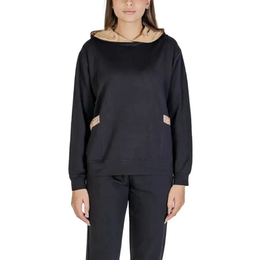 Black sweatshirt with beige trim accents from Alviero Martini Prima Classe