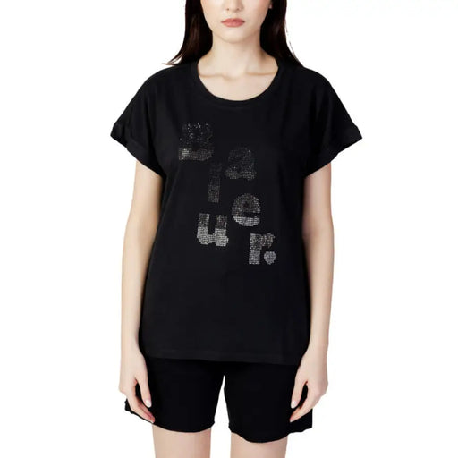 Black Blauer Women T-Shirt featuring faded gray HUGO lettering design