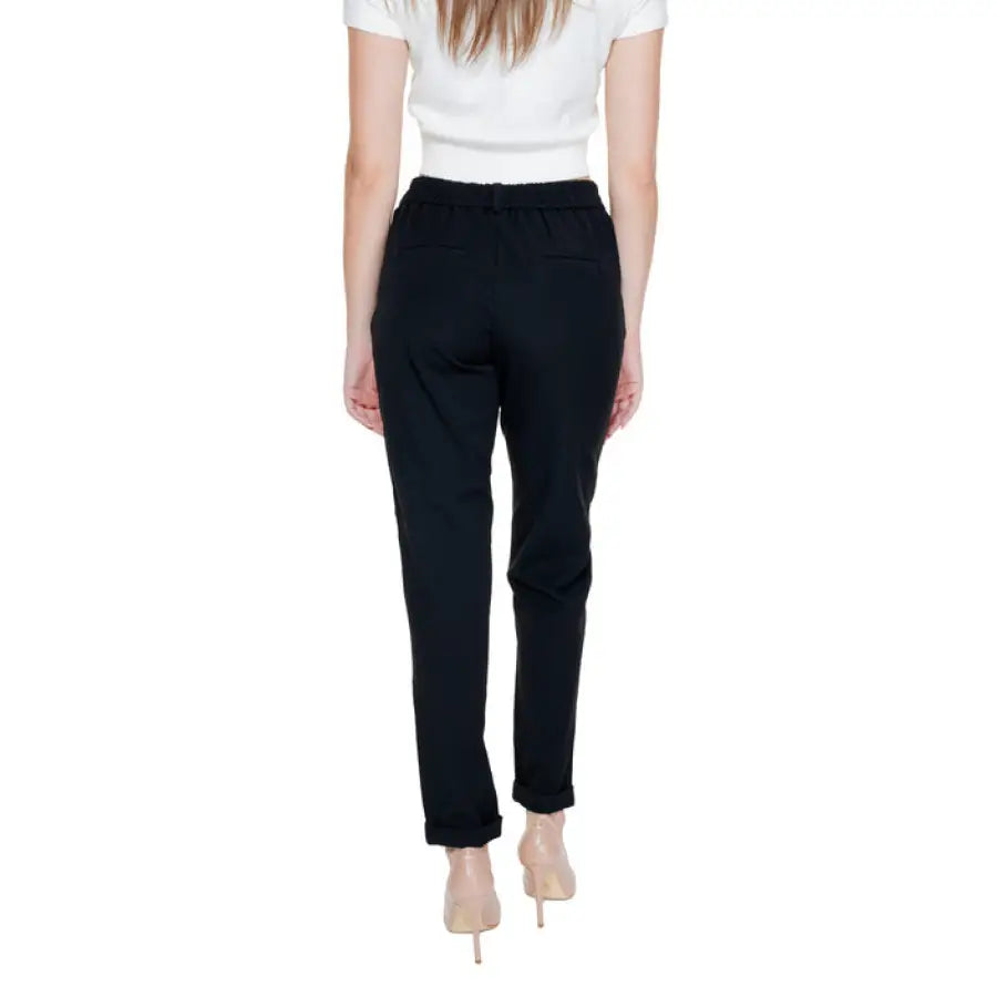 Elegant black tailored trousers paired with a white top and beige heels - Vero Moda Women Trousers