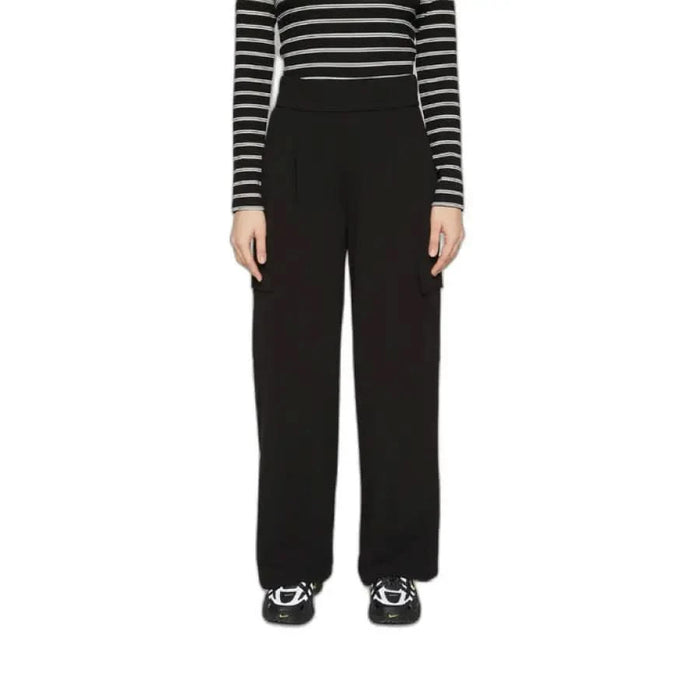 Jacqueline De Yong women’s black wide-leg trousers with striped long-sleeve top