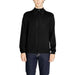 Black zip-up Hamaki-ho Men Knitwear jacket worn by a stylish individual