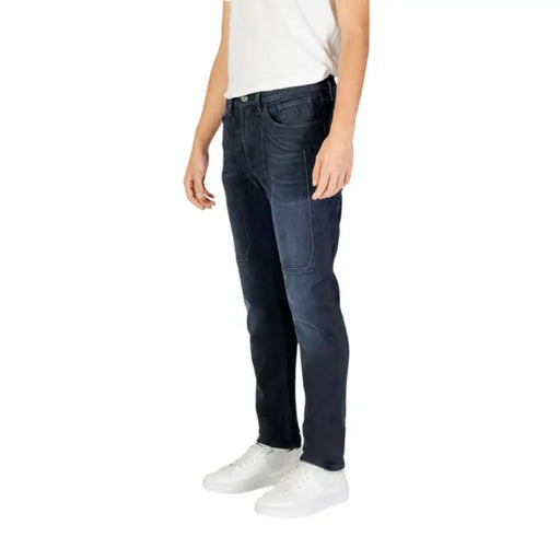 Dark blue denim straight leg jeans featured in Jeckerson Men’s Black Jeans with Pockets