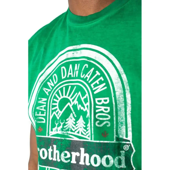 Green Dsquared Men T-Shirt with a white circular logo featuring mountains, trees, and text