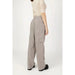 Fifth Label plaid pants from Only, showcasing urban city style and fashion