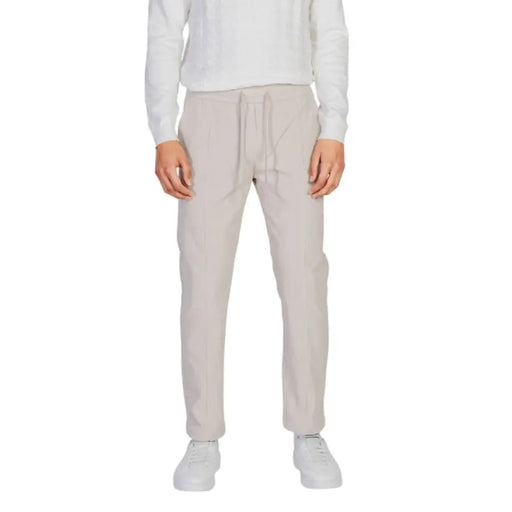 Light-colored Antony Morato men joggers with drawstring waist for casual wear