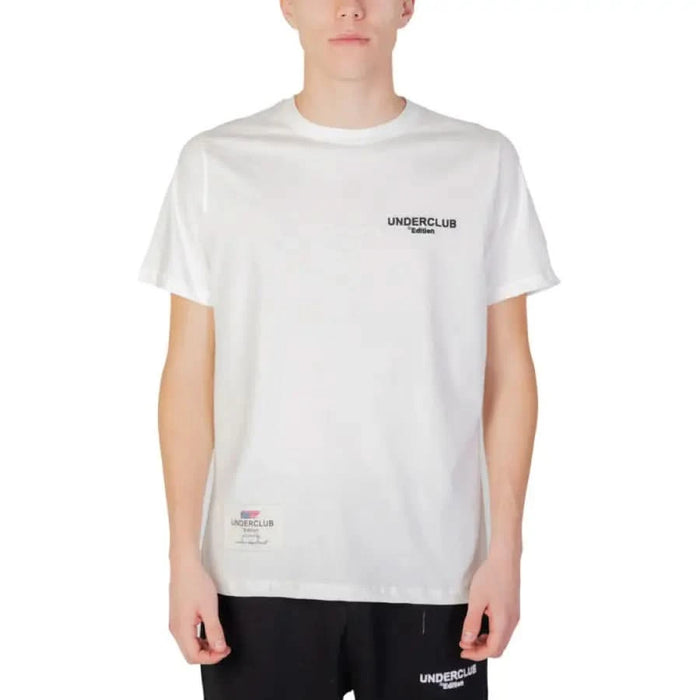 Urban style clothing: Man in a white ’unrecl’ T-shirt - Underclub Men T-Shirt