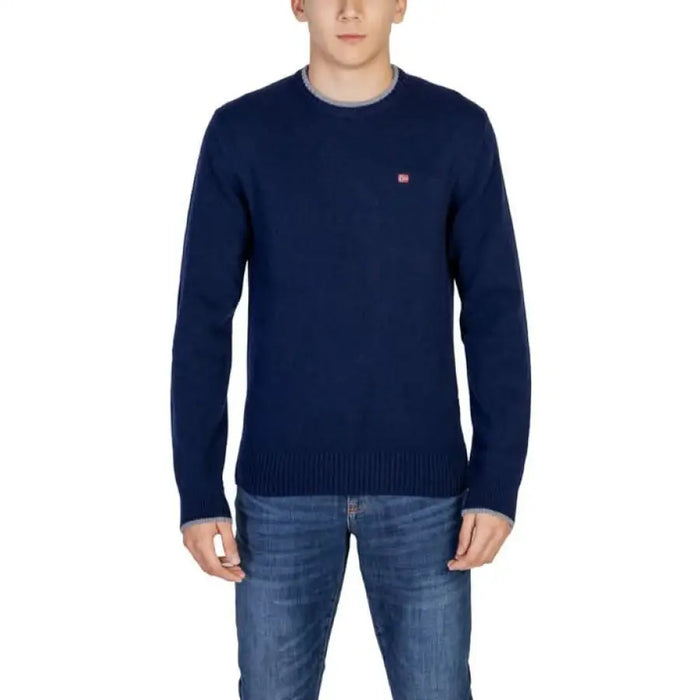 Navy blue crew neck sweater with logo detail from Napapijri Men Knitwear collection