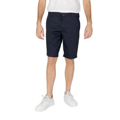 Navy blue knee-length shorts worn with a white shirt and sneakers - Armani Exchange Men Shorts