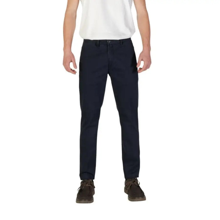 Navy blue slim-fit chino pants with flat front from Borghese Men Trousers collection