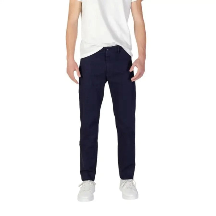 Navy blue straight-leg pants with pockets from Boss Men Trousers collection