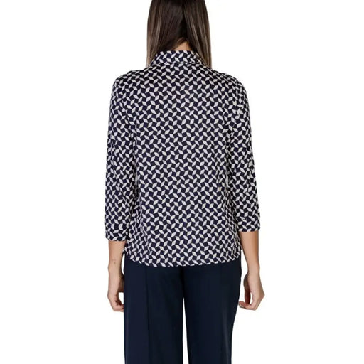 Patterned blouse with geometric black and white print and three-quarter sleeves by Street One