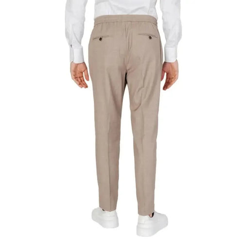 Man wearing Antony Morato Men Trousers in beige color