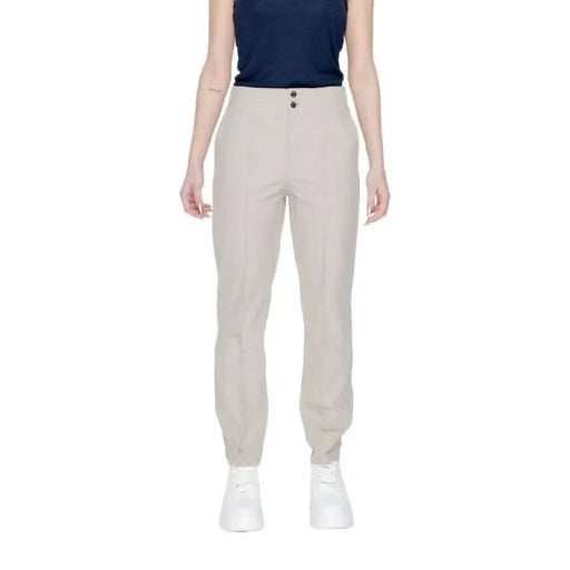 Street One women trousers in urban city style for trendy urban style clothing