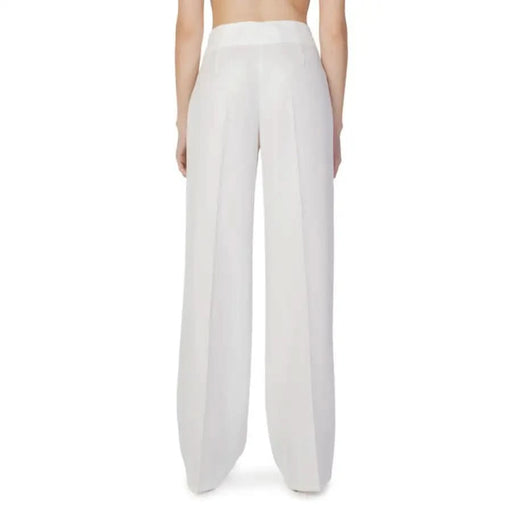 Hanny Deep - Women Trousers - Clothing