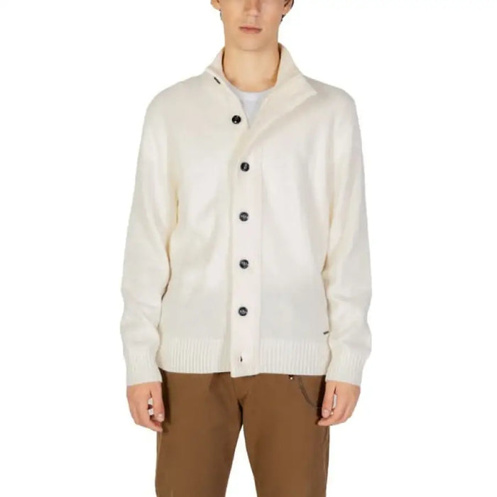 White knit cardigan sweater with black buttons from Gianni Lupo Men Knitwear