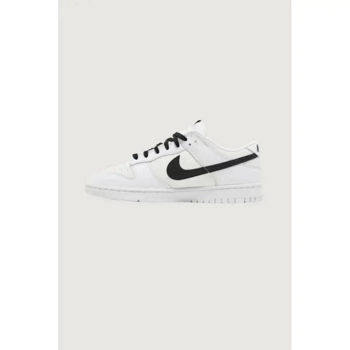 White Nike sneaker with black swoosh logo for Nike Men Sneakers product display