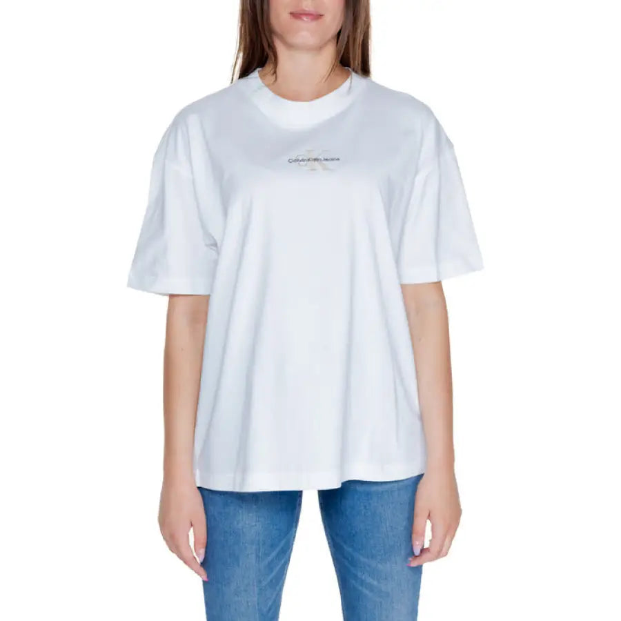 White oversized Calvin Klein Jeans women’s t-shirt with small chest logo