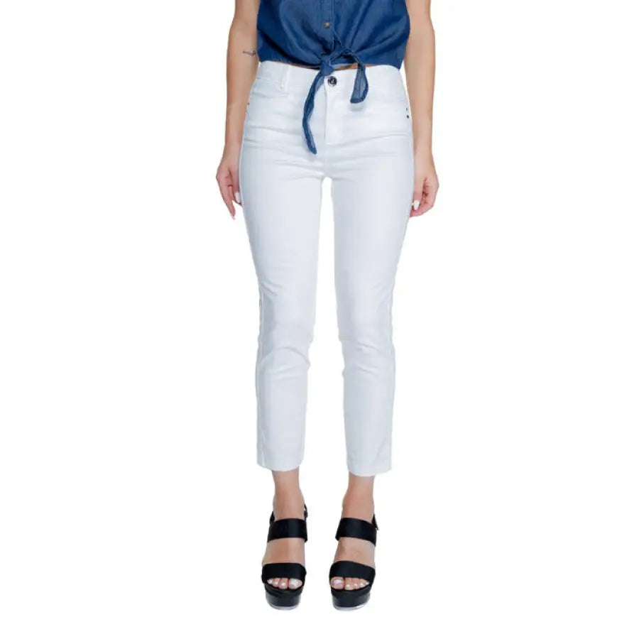 Street One Women Trousers: White skinny jeans with blue tied top and black platform sandals