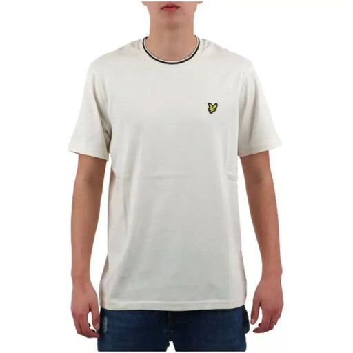 Lyle & Scott Men T-Shirt in white with yellow chest logo and dark-trimmed collar