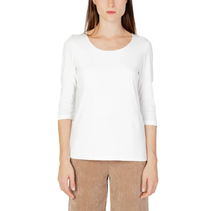 White three-quarter sleeve top with scoop neckline from Street One Women T-Shirt