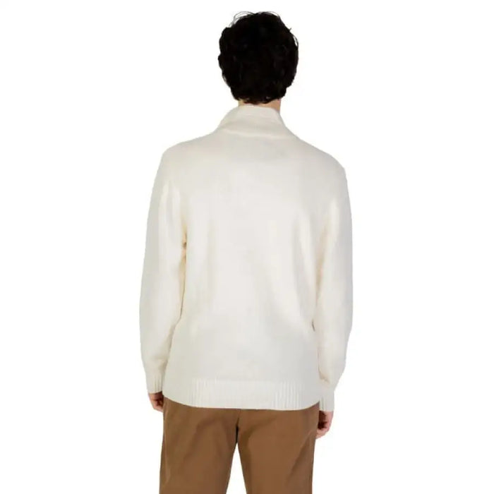 White turtleneck sweater back view from Gianni Lupo Men Knitwear collection