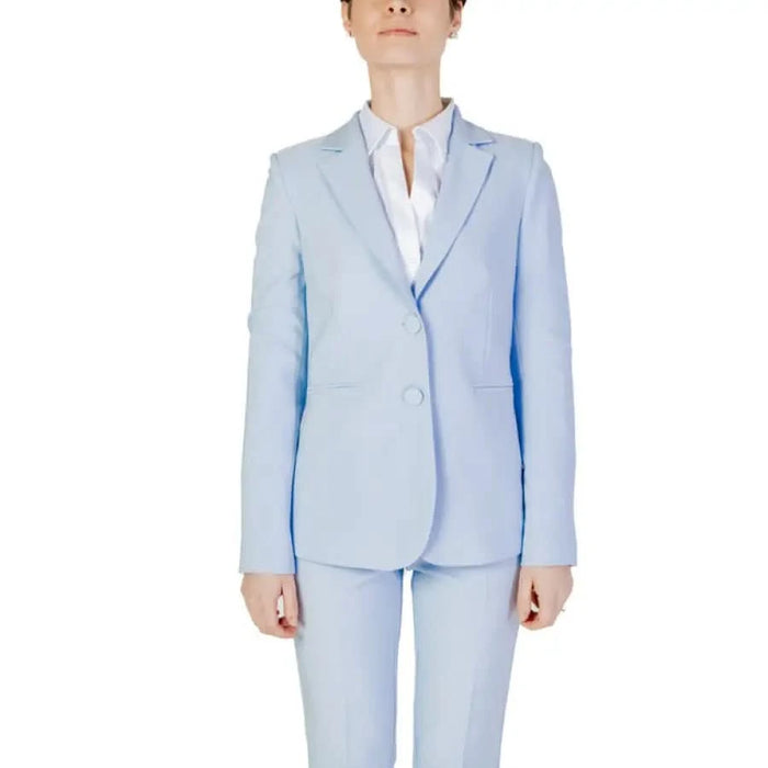 Woman wearing Sandro Ferrone blue suit blazer