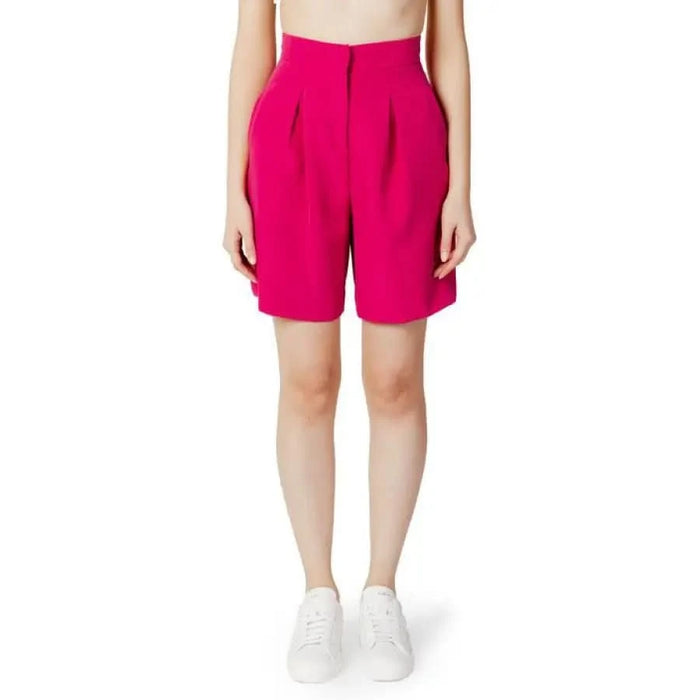 Hinnominate - Women Short - fuchsia / XXS - Clothing Shorts